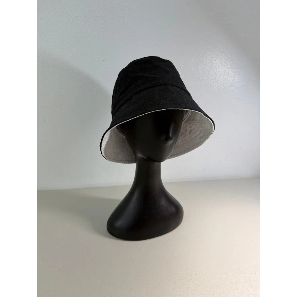 NWOT Vince Black Cotton Canvas Bucket Hat Logo Stud O/S Minimalist Sun‎ Vacation